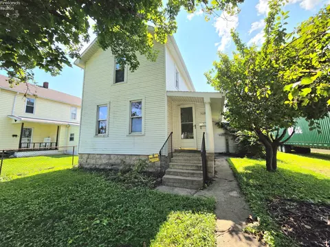 309 Ohio Ave, Fremont, OH 43420