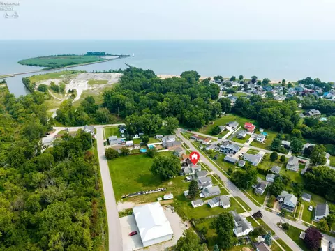 View/Area - 321 Tiffin Ave, Huron, OH 44839 photo 2 of 4