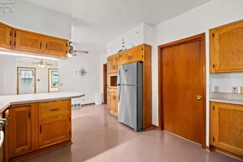 Kitchen - 321 Tiffin Ave, Huron, OH 44839 photo 6 of 6