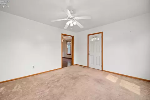 Living - 321 Tiffin Ave, Huron, OH 44839 photo 4 of 4