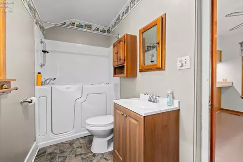 Bath - 321 Tiffin Ave, Huron, OH 44839 photo 1 of 1