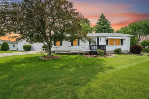 550 S Tiffin St, Port Clinton, OH 43452