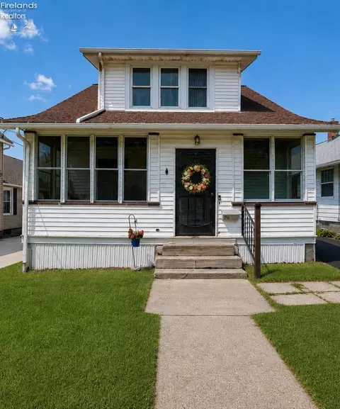 701 Tenney Ave, Amherst, OH 44001