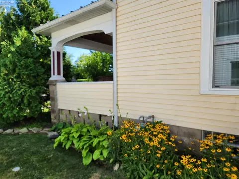 Exterior - 317 Williams St, Huron, OH 44839 photo 14 of 21