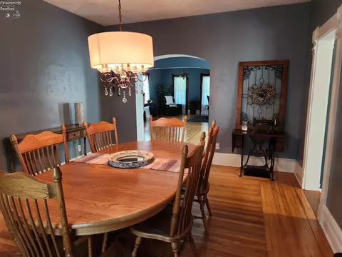 Dining - 317 Williams St, Huron, OH 44839 photo 6 of 8