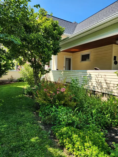 Exterior - 317 Williams St, Huron, OH 44839 photo 11 of 21