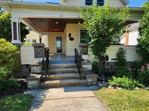 Exterior - 317 Williams St, Huron, OH 44839 photo 2 of 21