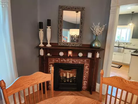 Dining - 317 Williams St, Huron, OH 44839 photo 4 of 8