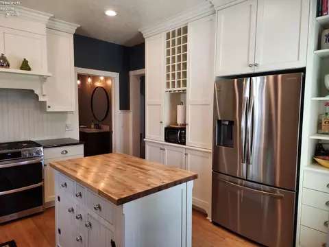 Kitchen - 317 Williams St, Huron, OH 44839 photo 12 of 13