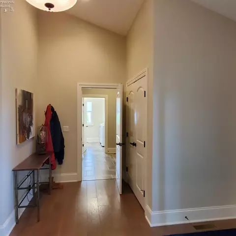 Entry Way - 1129 Sheltered Brook Dr, Huron, OH 44839 photo 3 of 7