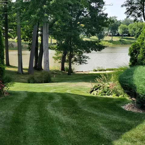 Exterior - 1129 Sheltered Brook Dr, Huron, OH 44839 photo 6 of 11