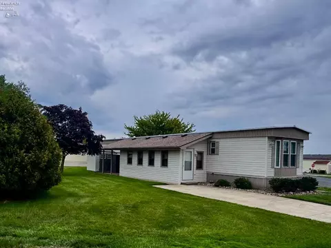 1859 NE Catawba #127, Port Clinton, OH 43452