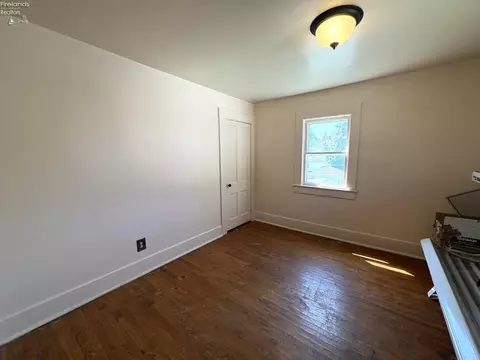 Bedroom - 307 W Laurel St, Willard, OH 44890 photo 2 of 3
