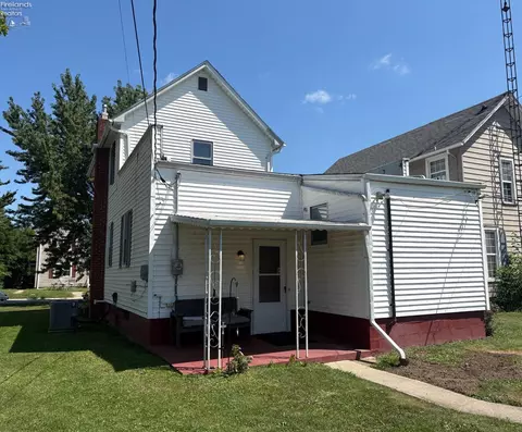 Exterior - 307 W Laurel St, Willard, OH 44890 photo 3 of 7
