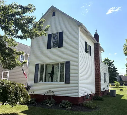 Exterior - 307 W Laurel St, Willard, OH 44890 photo 2 of 7