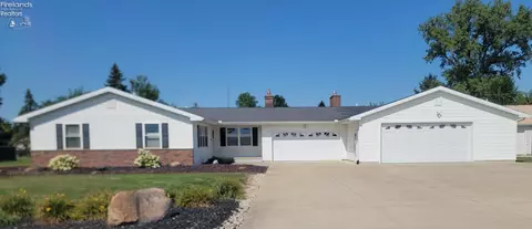 474 County Road 108, Fremont, OH 43420
