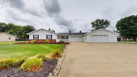 474 County Road 108, Fremont, OH 43420