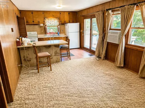 9639 Willow Ln, Huron, OH 44839 photo 2