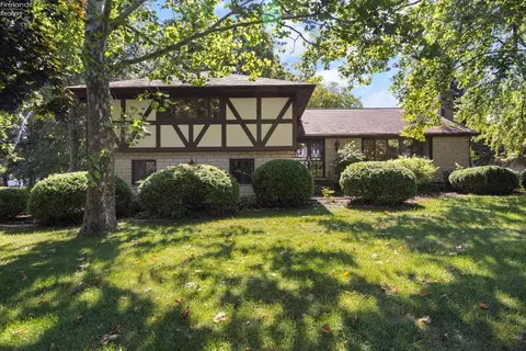 Exterior - 3816 James Ave, Huron, OH 44839 photo 3 of 11