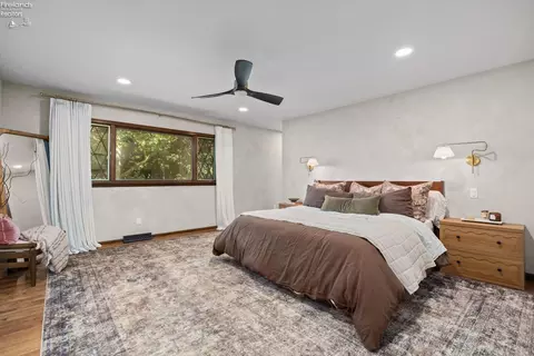 Bedroom - 3816 James Ave, Huron, OH 44839 photo 1 of 6