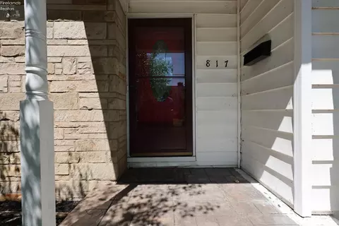 Exterior - 817 Seneca Ave, Huron, OH 44839 photo 2 of 12