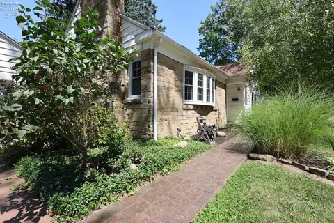 Exterior - 817 Seneca Ave, Huron, OH 44839 photo 6 of 12