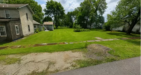 102 Diehl St, Bettsville, OH 44815