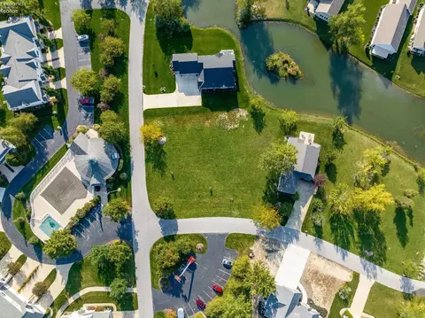 1229 Catawba Bay Dr, Port Clinton, OH 43452
