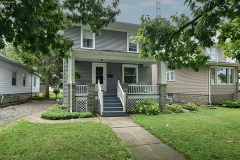 418 E 6th St, Port Clinton, OH 43452