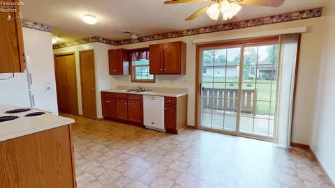 Kitchen - 12 Ridgewood, Willard, OH 44890 photo 2 of 5