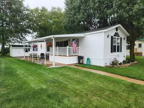 43 E Bass Cir, Marblehead, OH 43440