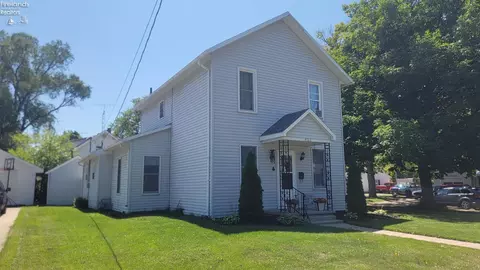 402 E Fourth St, Port Clinton, OH 43452