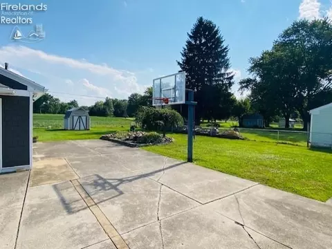 Exterior - 4157 Fox Ave, Clyde, OH 43410 photo 1 of 8