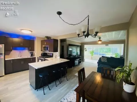 Kitchen - 4157 Fox Ave, Clyde, OH 43410 photo 1 of 2