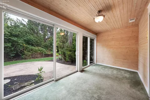 Exterior - 10654 E Bayshore Rd #4, Marblehead, OH 43440 photo 1 of 8