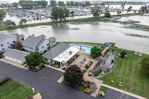 View/Area - 10654 E Bayshore Rd #4, Marblehead, OH 43440 photo 3 of 6