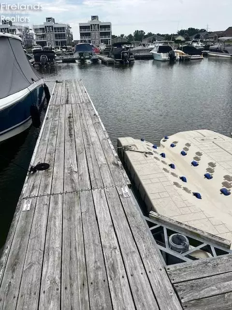 0 S Harbor Bay, Marblehead, OH 43440