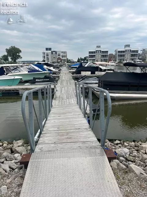0 S Waterside Ct, Marblehead, OH 43440 photo 3