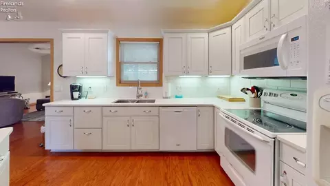 Kitchen - 13 June Dr, Willard, OH 44890 photo 1 of 3
