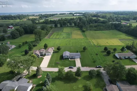 View/Area - 6410 Royce Dr, Marblehead, OH 43440 photo 4 of 8