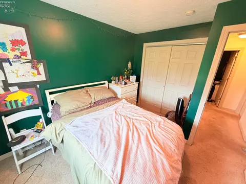 Bedroom - 6410 Royce Dr, Marblehead, OH 43440 photo 3 of 3