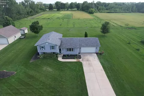 View/Area - 6410 Royce Dr, Marblehead, OH 43440 photo 2 of 8