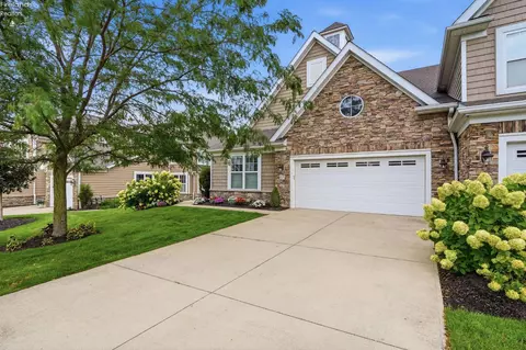 4775 Tradewinds Dr, Port Clinton, OH 43452