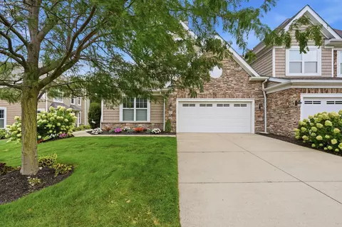 4775 Tradewinds Dr, Port Clinton, OH 43452