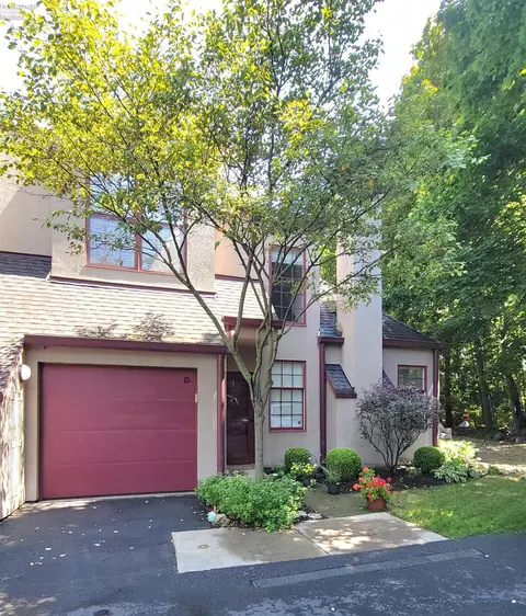 4390 Marin Woods #D, Port Clinton, OH 43452