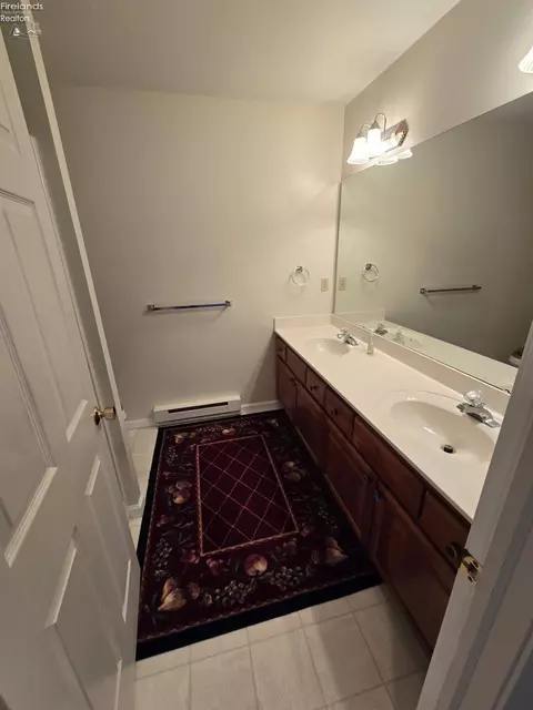 Bath - 1909 E Waterberry Dr, Huron, OH 44839 photo 5 of 5