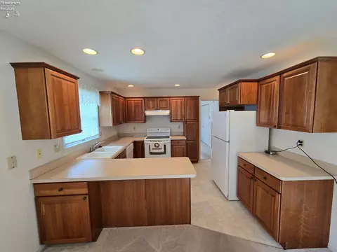 Kitchen - 1909 E Waterberry Dr, Huron, OH 44839 photo 1 of 3