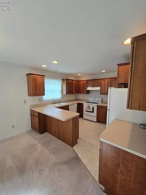 Kitchen - 1909 E Waterberry Dr, Huron, OH 44839 photo 3 of 3