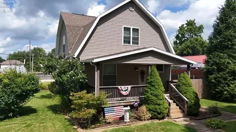 515 E Bucyrus St, Crestline, OH 44827