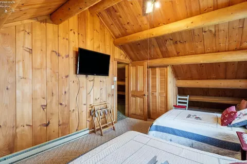 Bedroom - 5835 E Saylor St, Marblehead, OH 43440 photo 7 of 7